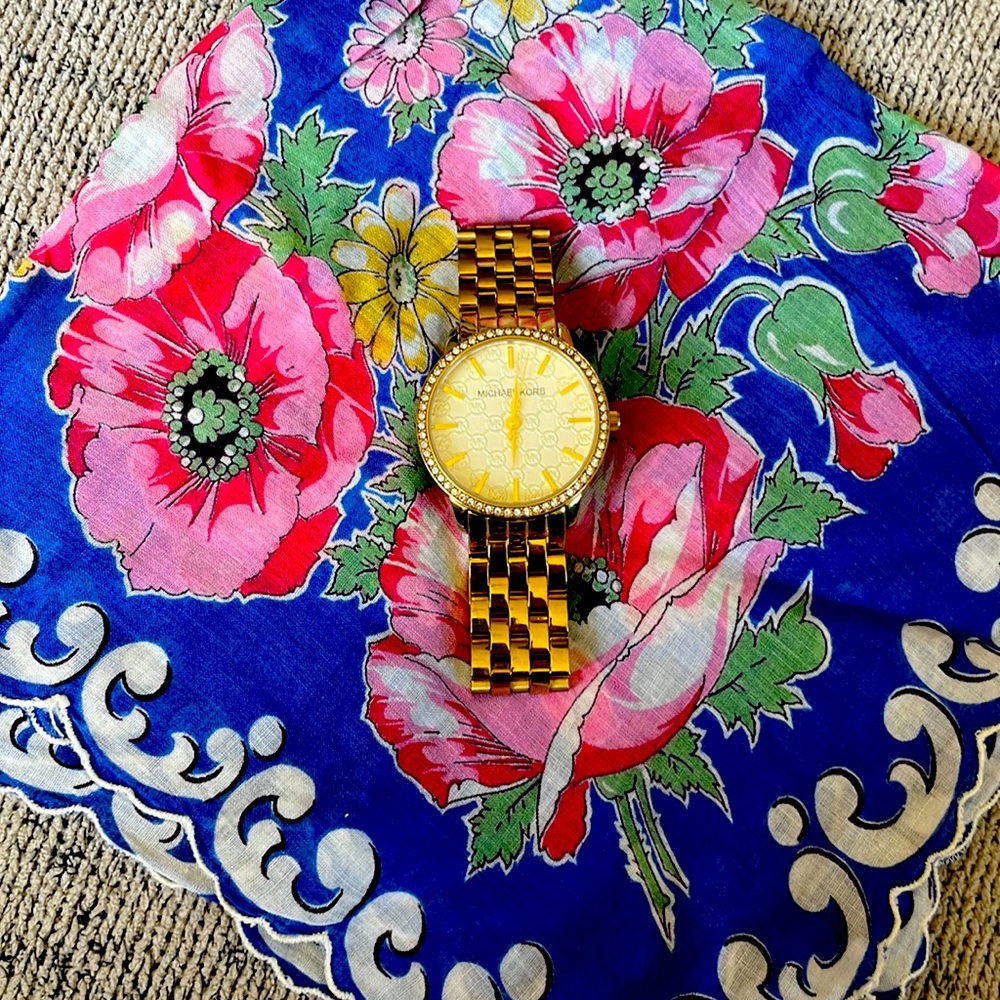 Michael Kors ladies watch. Gold. Crystal.
